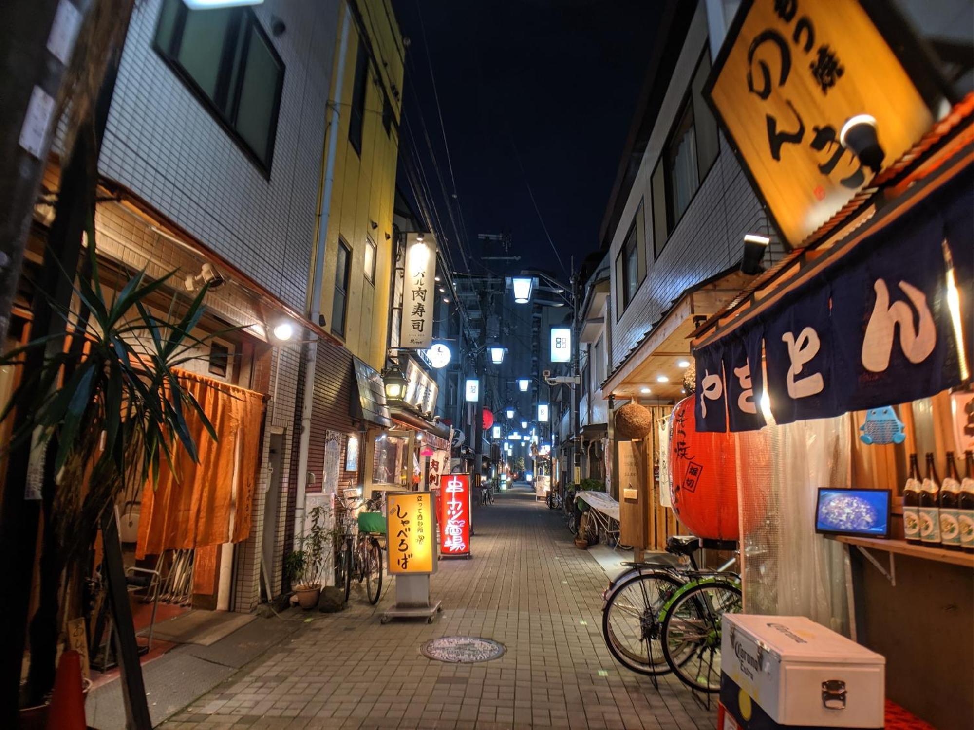 Roundabout Osaka Lejlighed Eksteriør billede